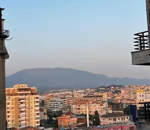 Urban Pazar *