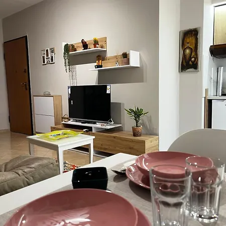 Urban Pazar تيرانا